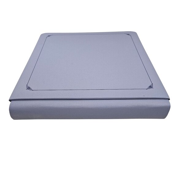 Creative Memories Album Periwinkle 12 x 12 With 30 White Pages and Protectors - Picture 3 of 10